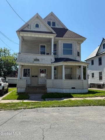 30 McClellan Avenue, Amsterdam, NY, photo 2