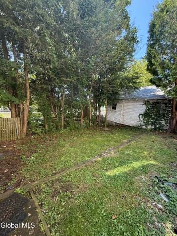 30 McClellan Avenue, Amsterdam, NY, photo 5