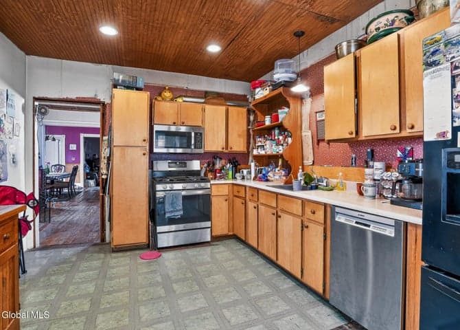 109 S Market Street, Johnstown, NY, photo 5