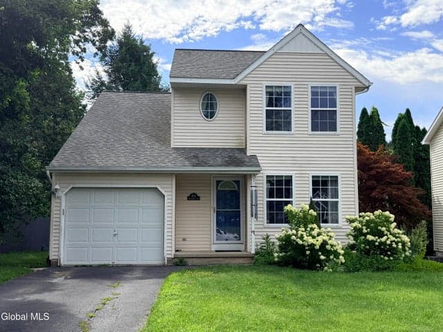 25B Mapleridge Avenue, Halfmoon, NY