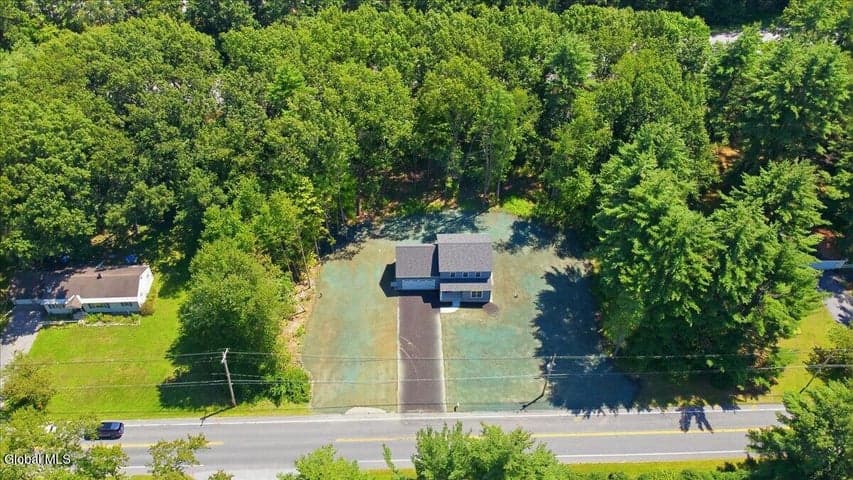 61 Jones Road, Wilton, NY, photo 4