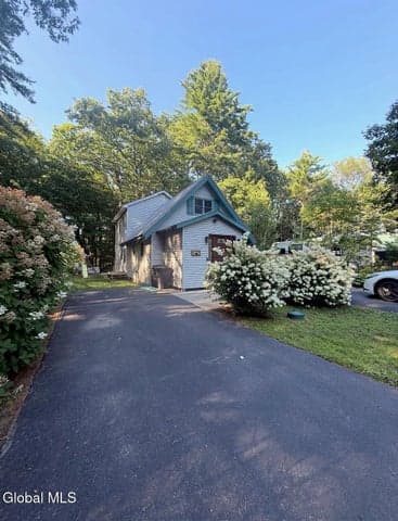 143 Lakeview Avenue, Mayfield, NY, photo 2