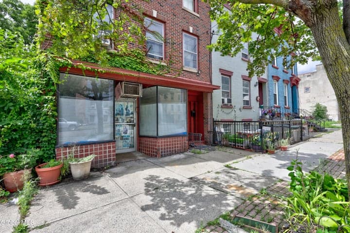 188 Clinton Avenue, Albany, NY, photo 3