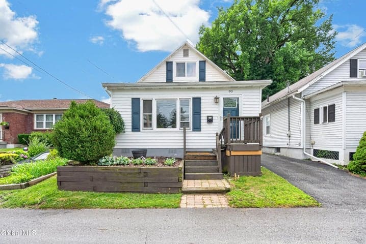 90 Hazelhurst Avenue, Albany, NY, photo 1