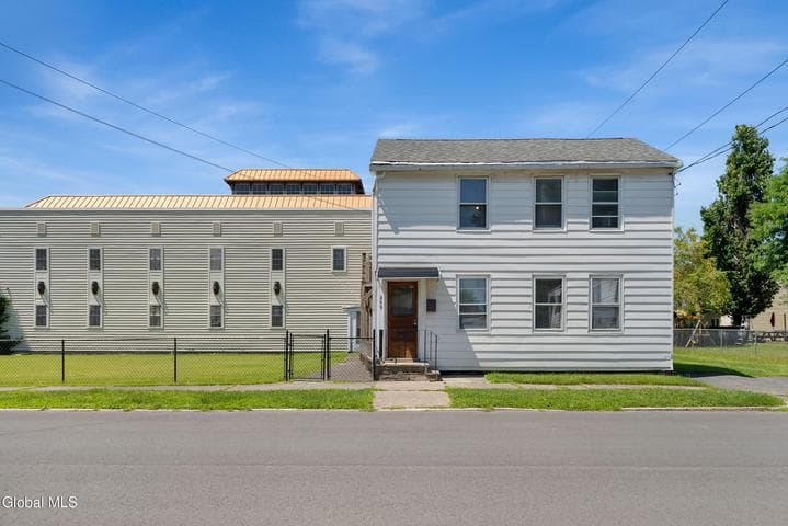 209 1st Avenue, Watervliet, NY, photo 3