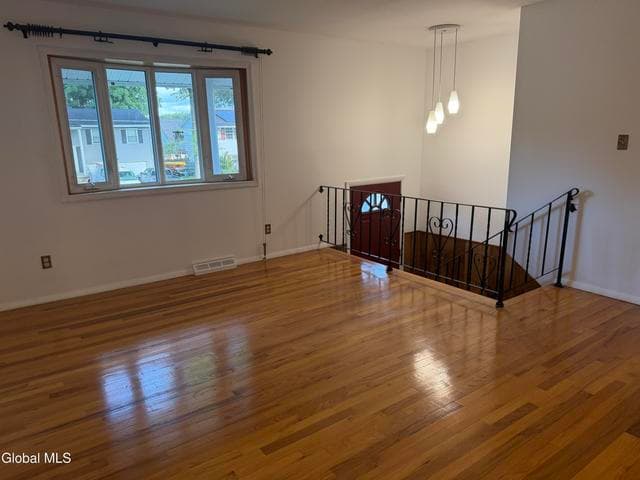27 Holly Boulevard, Scotia, NY, photo 3