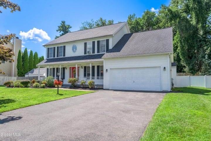 12 Sarah Court, Colonie, NY, photo 1