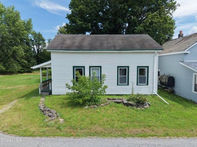 18 Lower Turnpike Road, Granville, NY, photo 1