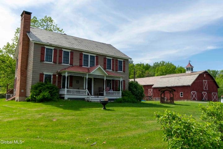 1135 Middleline Road, Ballston Spa, NY, photo 2