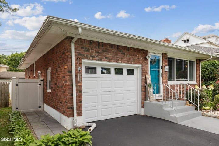 6 Ormond Street, Albany, NY, photo 2