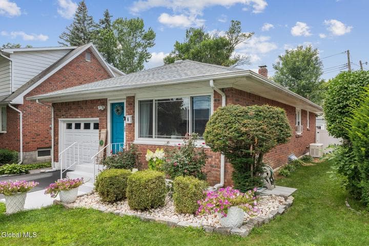 6 Ormond Street, Albany, NY, photo 3