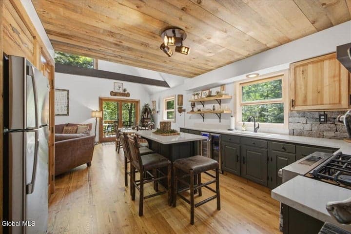 6 Ridgewood Court, Bolton, NY, photo 5