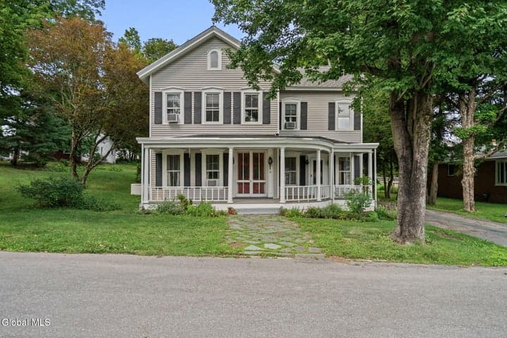 16 Maple Avenue, Troy, NY