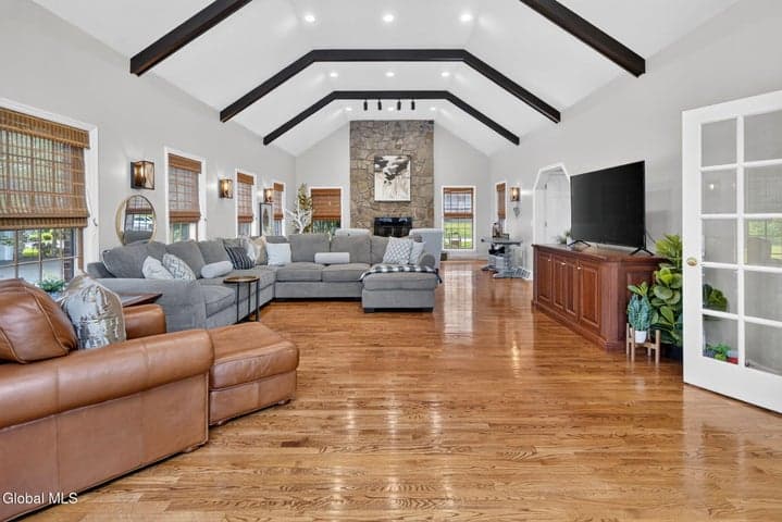 20 Timberwick Drive, Halfmoon, NY, photo 5