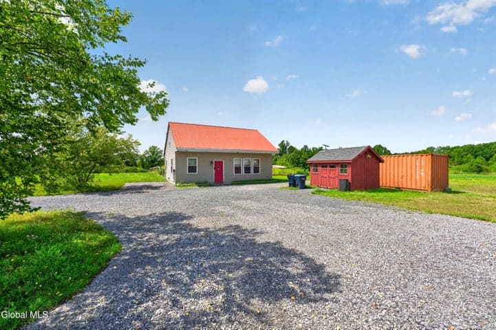 1595 State Route 196, Kingsbury, NY, photo 2