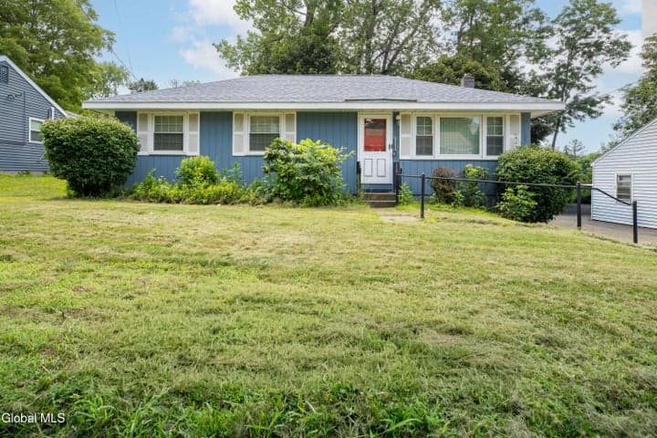 230 E Washington Avenue, Rensselaer, NY