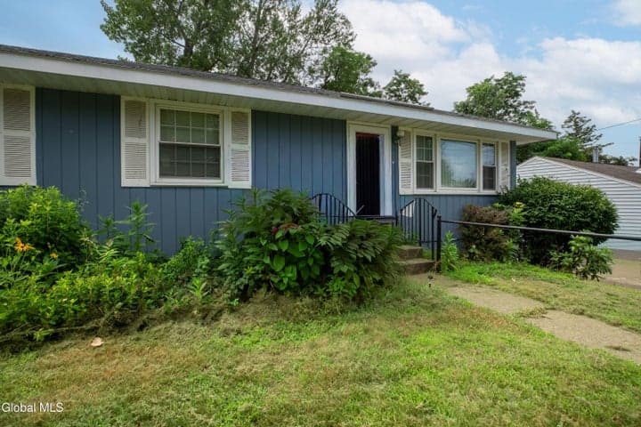 230 E Washington Avenue, Rensselaer, NY, photo 5