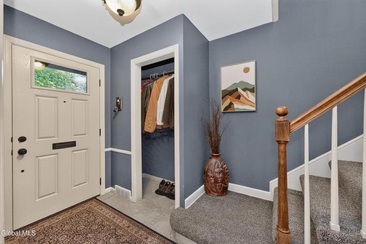 42 Buckingham Drive, Albany, NY, photo 4