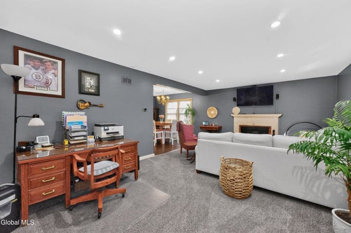 42 Buckingham Drive, Albany, NY, photo 5