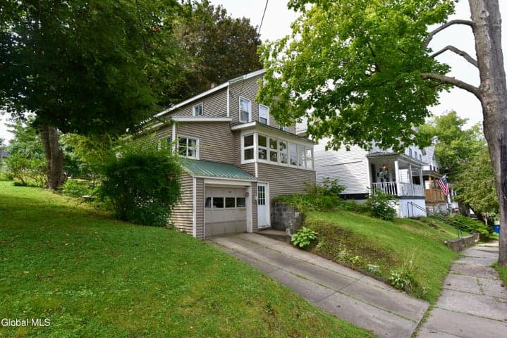 14 E Clinton Street, Johnstown, NY, photo 3