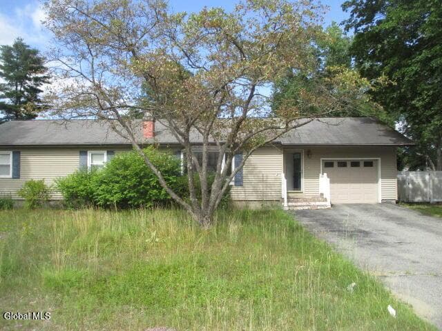9 Robin Drive, Warrensburg, NY