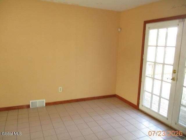 9 Robin Drive, Warrensburg, NY, photo 5
