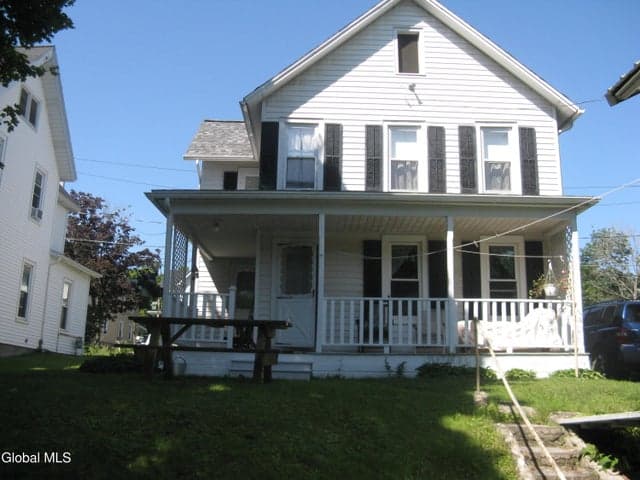 31 Pleasant Street, Voorheesville, NY, photo 1