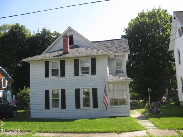 31 Pleasant Street, Voorheesville, NY, photo 2