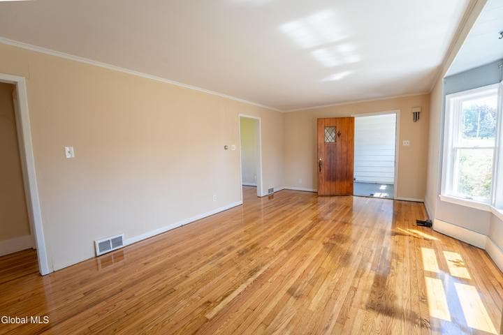 10 Highland Road, Amsterdam, NY, photo 5