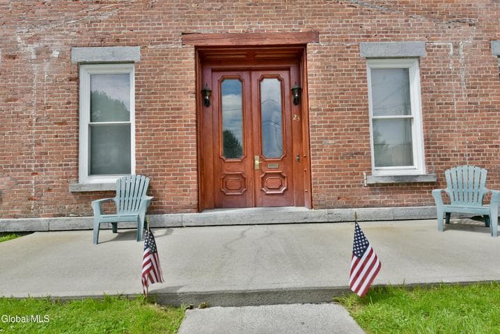 23 S William Street, Johnstown, NY, photo 3