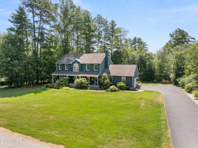 30 Algonquin Drive, Queensbury, NY, photo 4