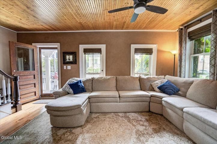 154 Woodlawn Avenue, Saratoga Springs, NY, photo 4