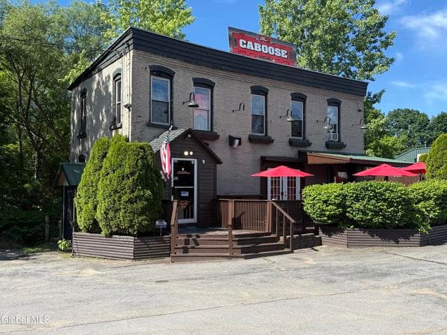 99 1/2 W Fulton Street, Gloversville, NY, photo 2