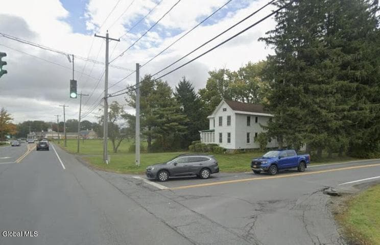 132 Saratoga Road, Glenville, NY, photo 3