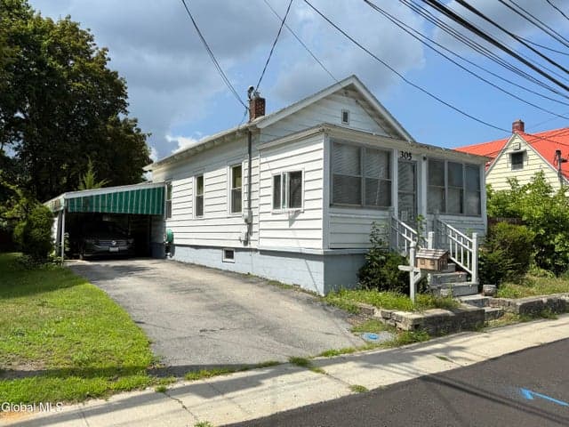 305 Bay Road, Queensbury, NY, photo 1