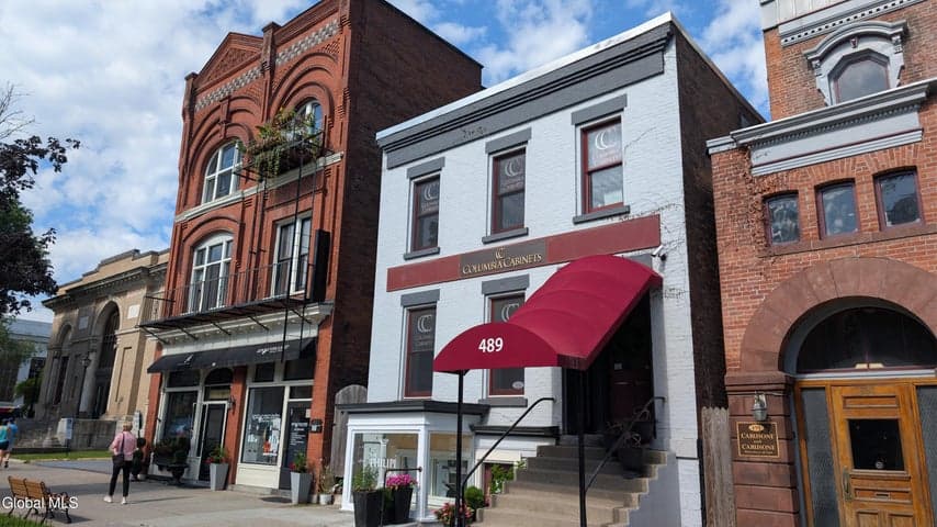 489 Broadway, Saratoga Springs, NY, photo 1