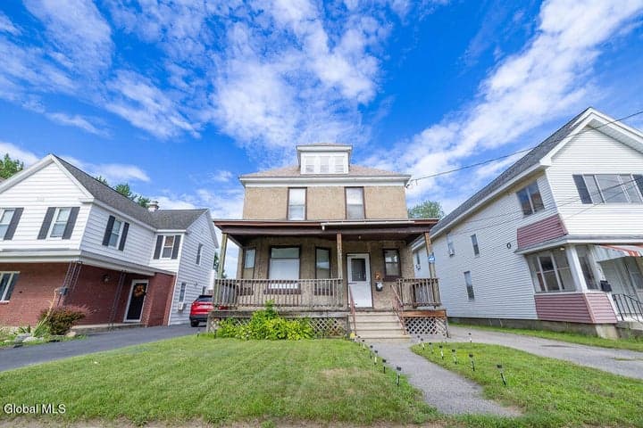 1049 Hegeman Street, Schenectady, NY
