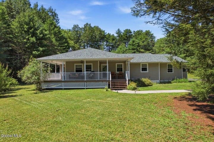 41 Lady Slipper Lane, Lake Luzerne, NY