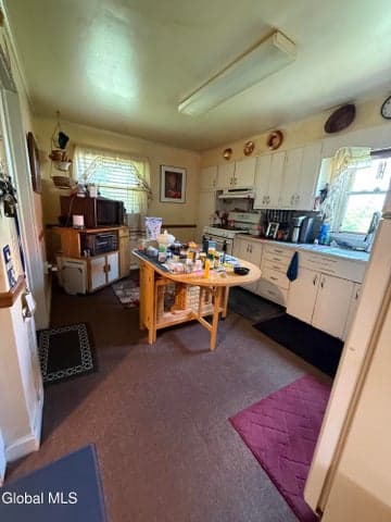 305 Bay Road, Queensbury, NY, photo 2