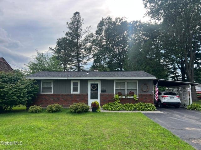 1352 Lawn Avenue, Rotterdam, NY, photo 2