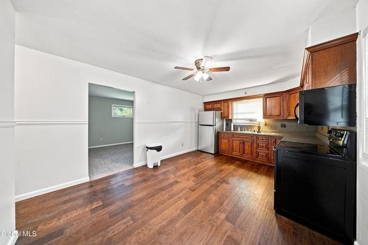 2615 16th Street, Troy, NY, photo 3