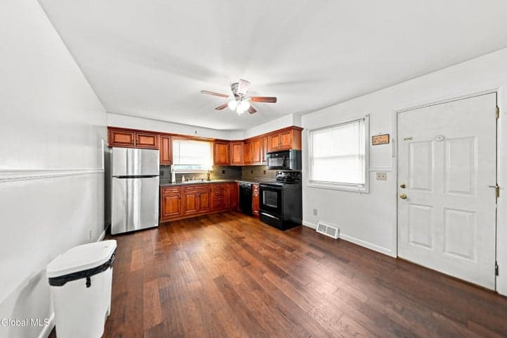 2615 16th Street, Troy, NY, photo 4