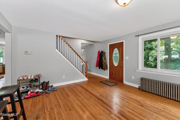 3 Hillview Terrace, Guilderland, NY, photo 3