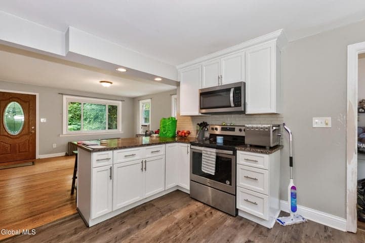 3 Hillview Terrace, Guilderland, NY, photo 5