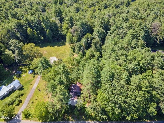 24 Kircher Road, Saratoga Springs, NY, photo 2