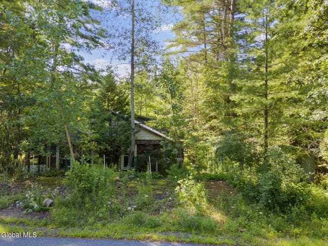 24 Kircher Road, Saratoga Springs, NY, photo 1