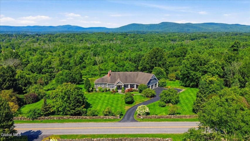 175 Chestnut Ridge Road, Queensbury, NY