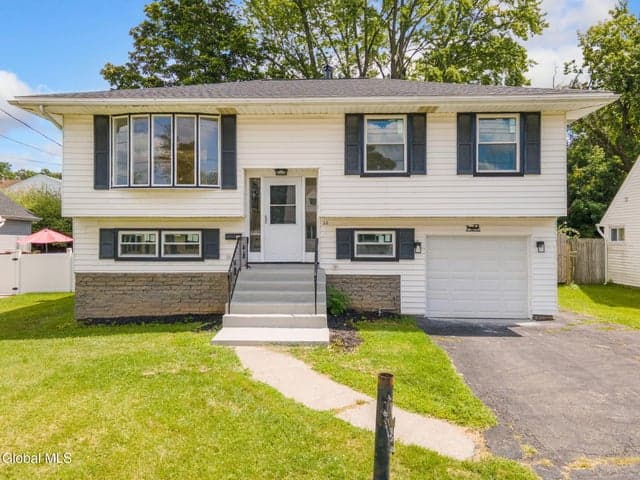 22 O'Neil Street, Troy, NY