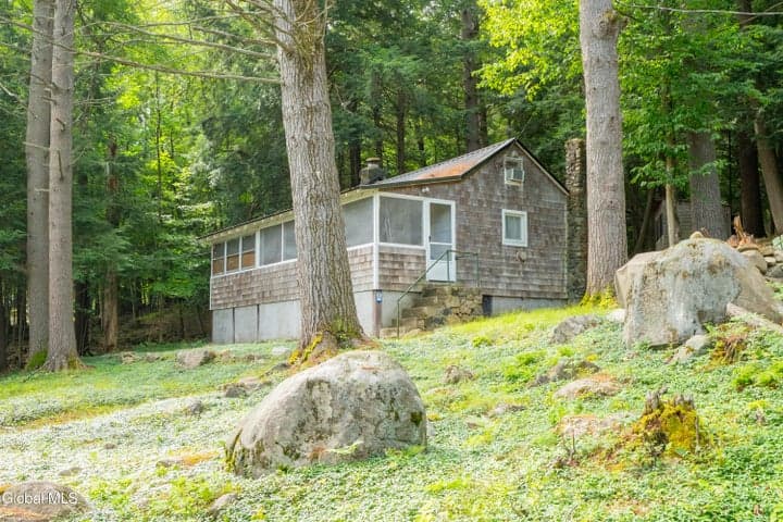 2654 S Shore Road, Hadley, NY