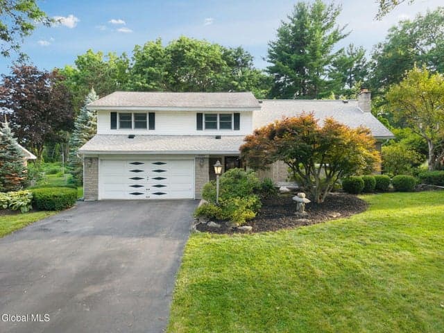 2284 Berkley Avenue, Niskayuna, NY, photo 2